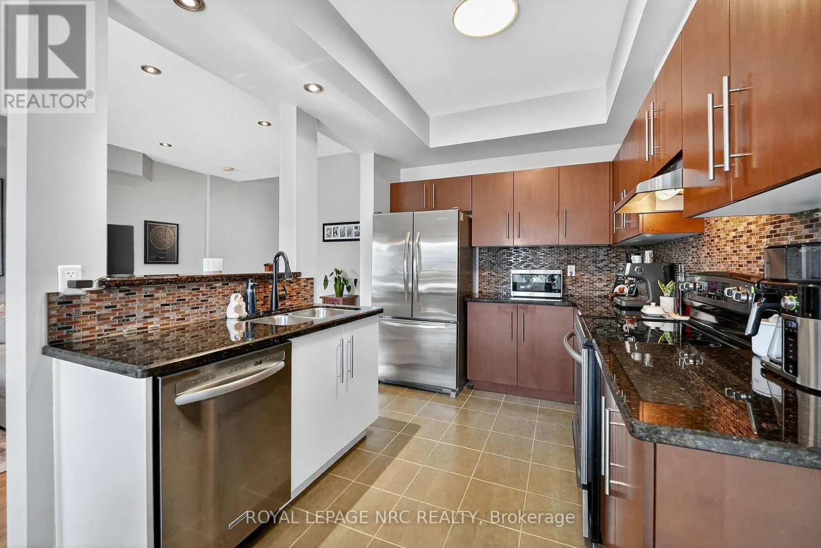 15 - 40 DARTMOUTH GATE, #15