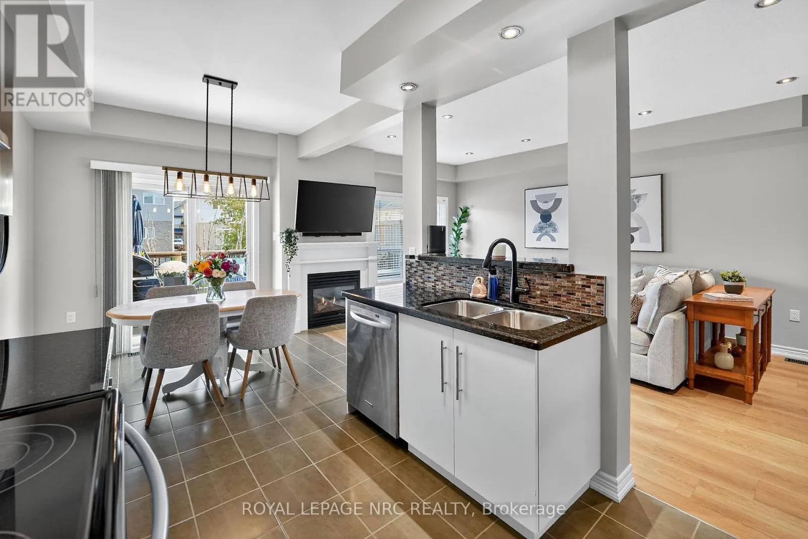 15 - 40 DARTMOUTH GATE, #15