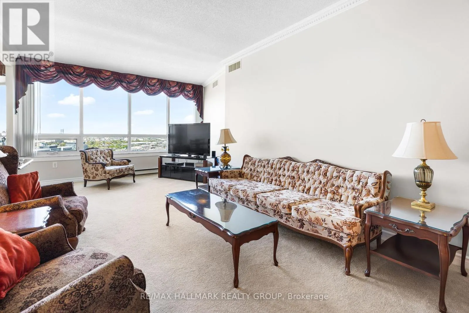2403 - 1480 RIVERSIDE DRIVE