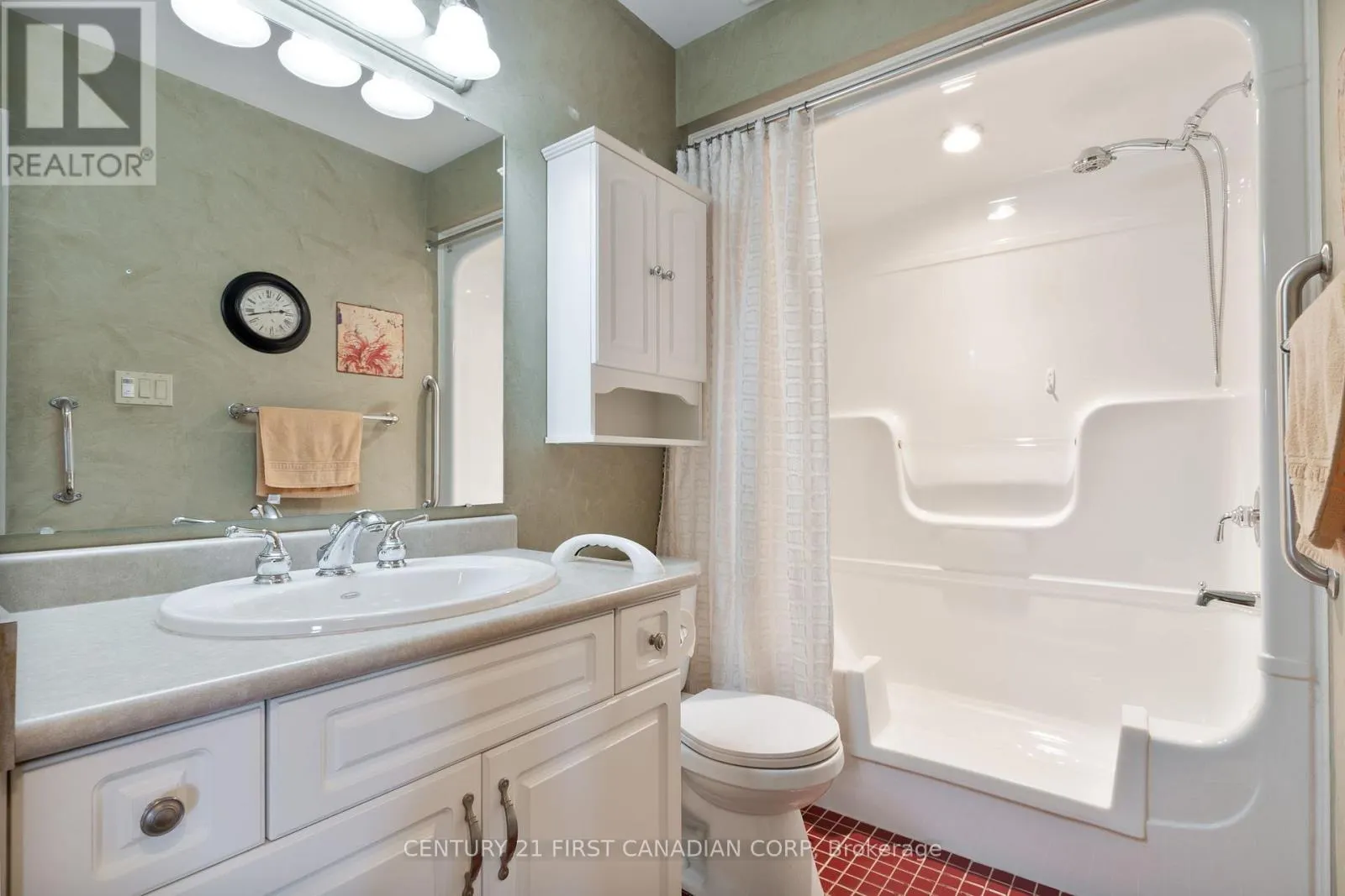 14 - 410 BURWELL ROAD, #14