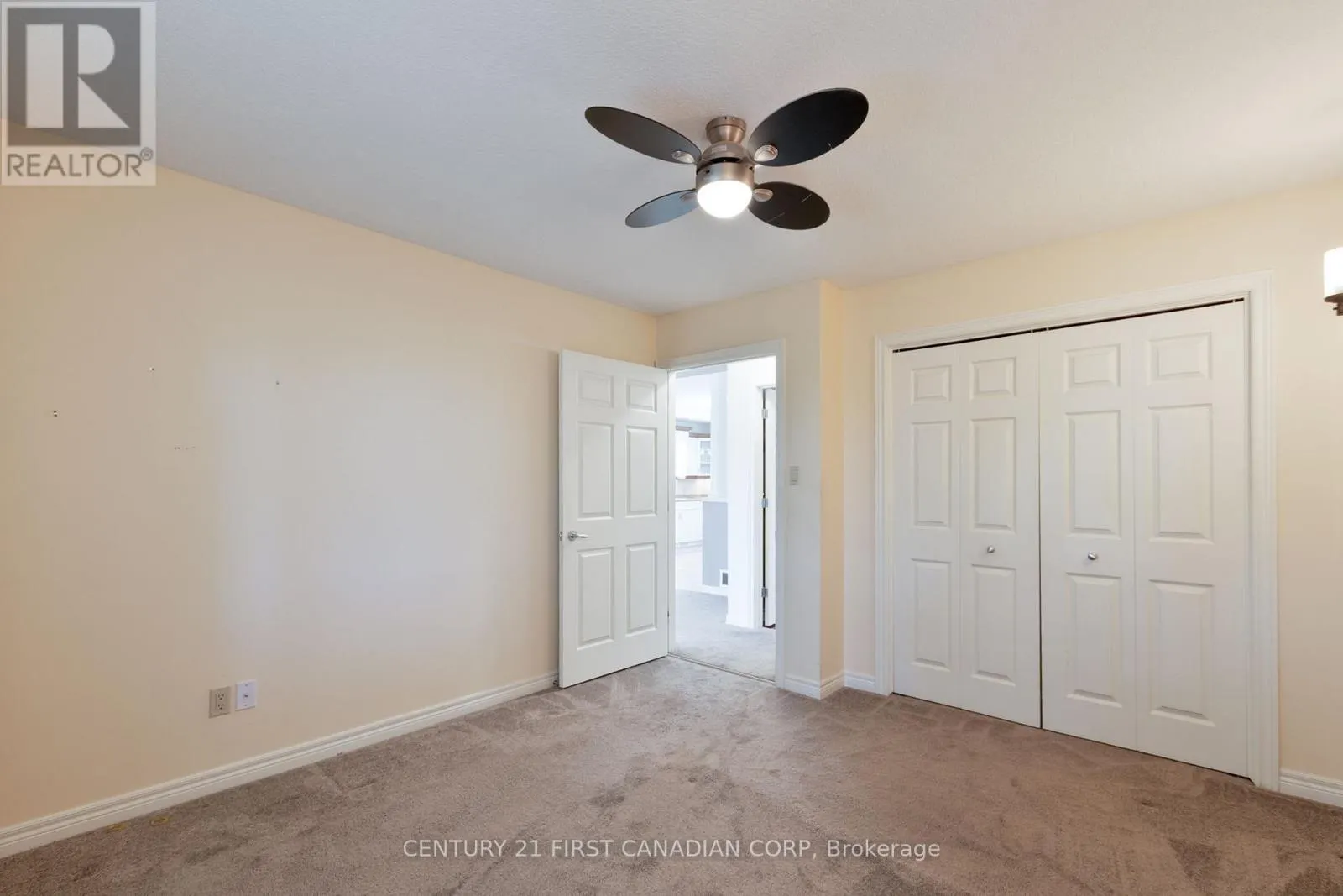 14 - 410 BURWELL ROAD, #14