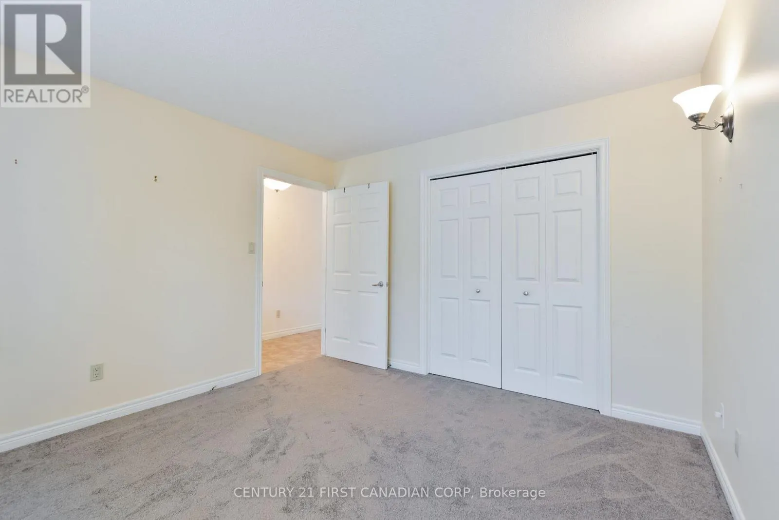 14 - 410 BURWELL ROAD, #14