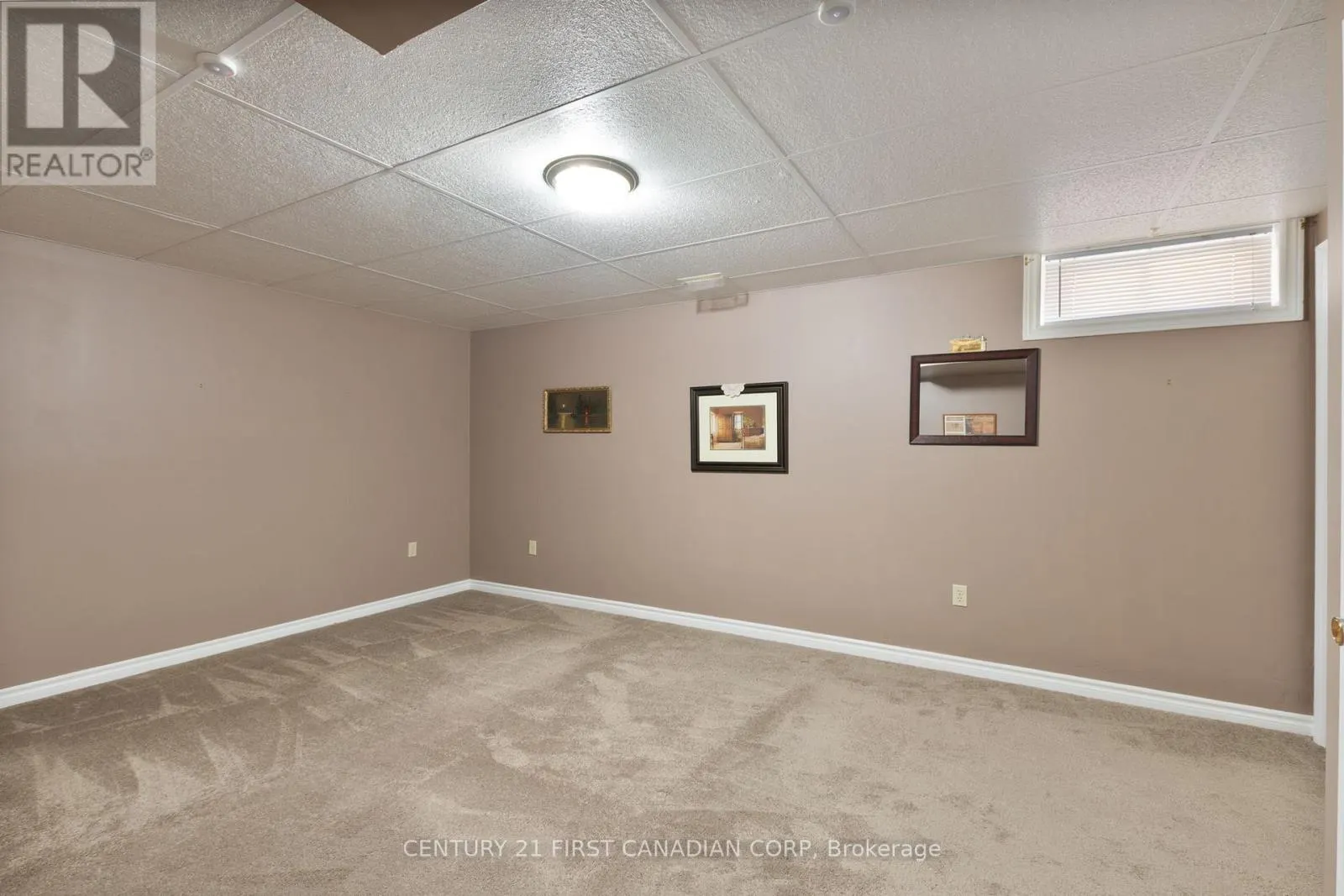 14 - 410 BURWELL ROAD, #14