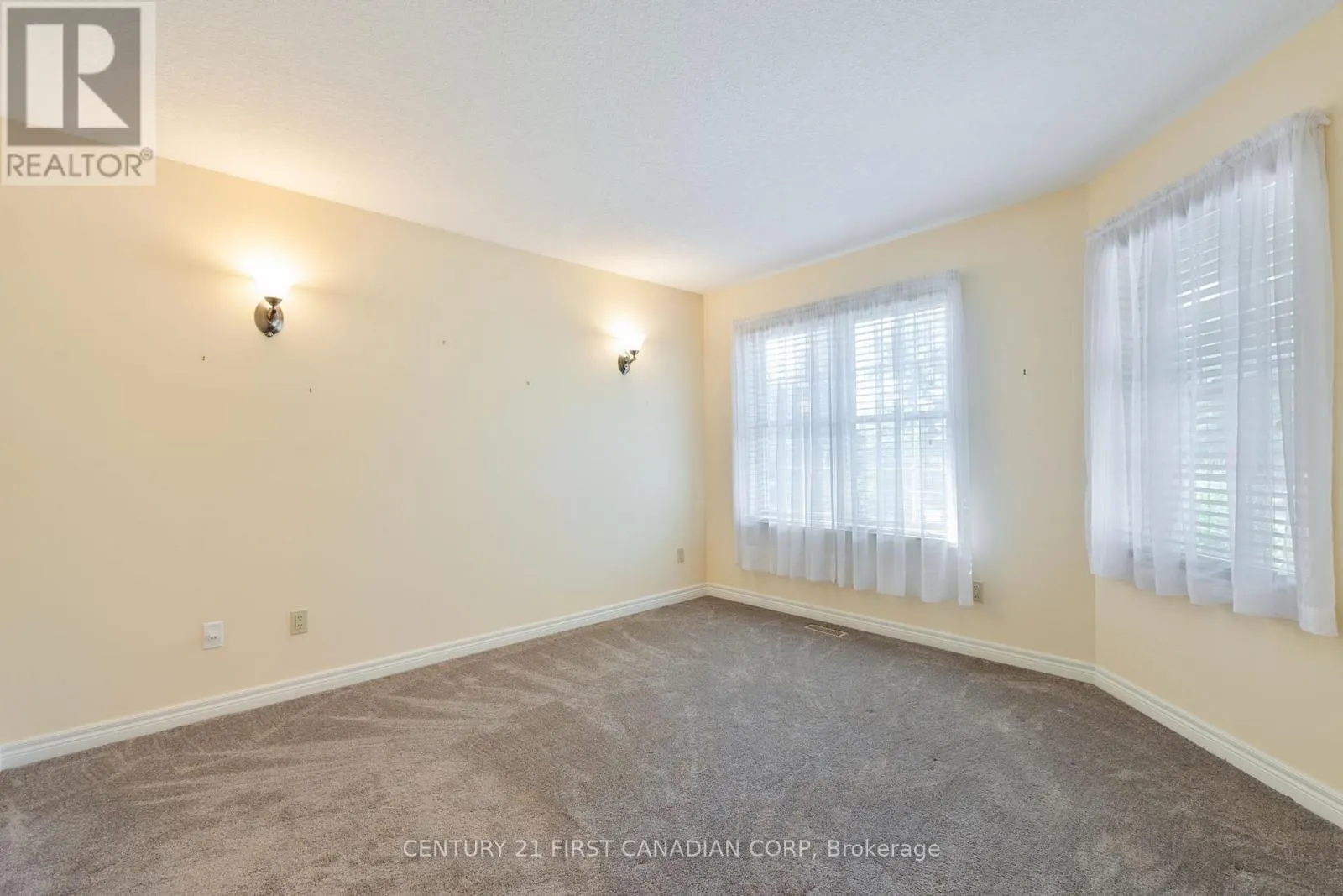 14 - 410 BURWELL ROAD, #14