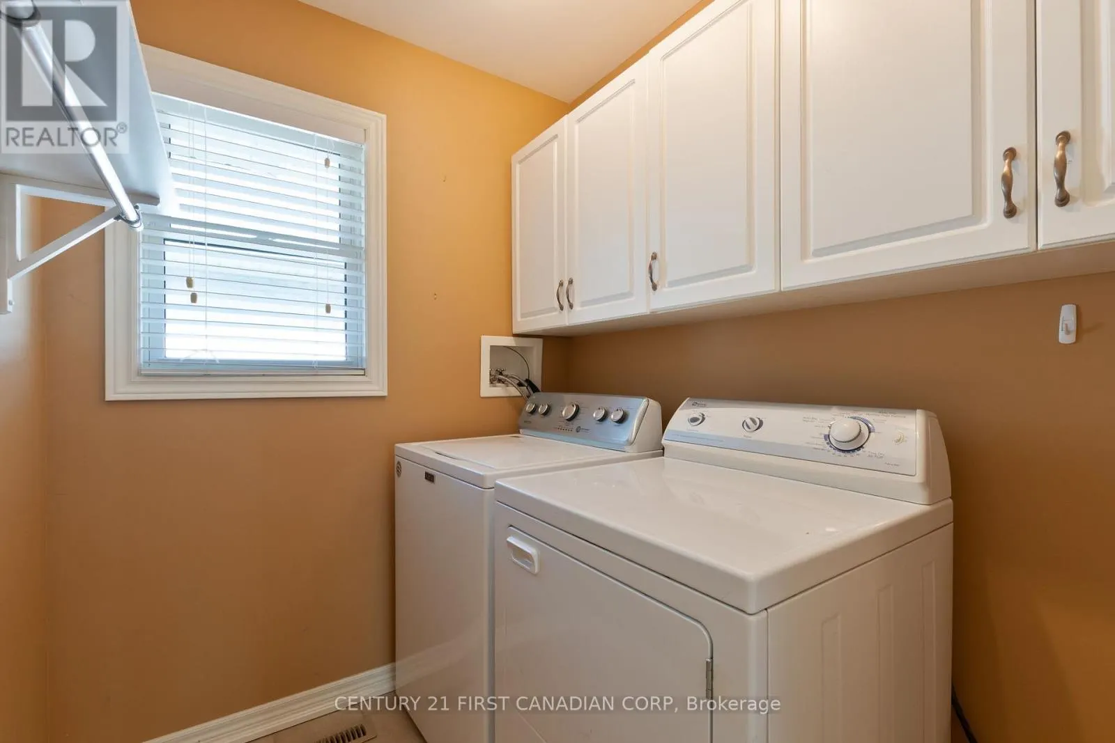 14 - 410 BURWELL ROAD, #14