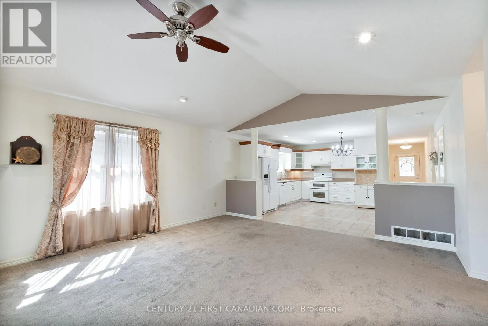 14 - 410 BURWELL ROAD, #14