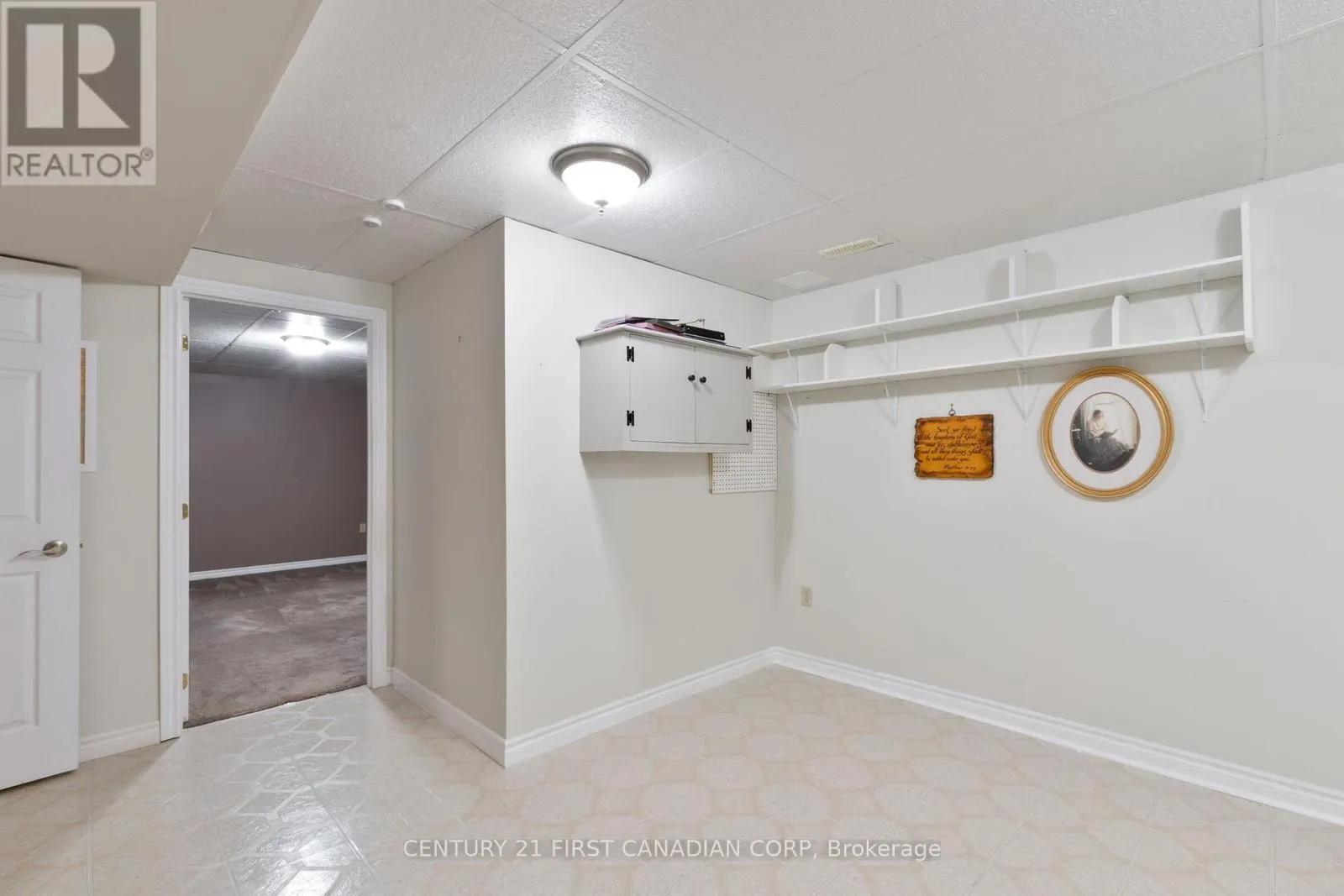 14 - 410 BURWELL ROAD, #14