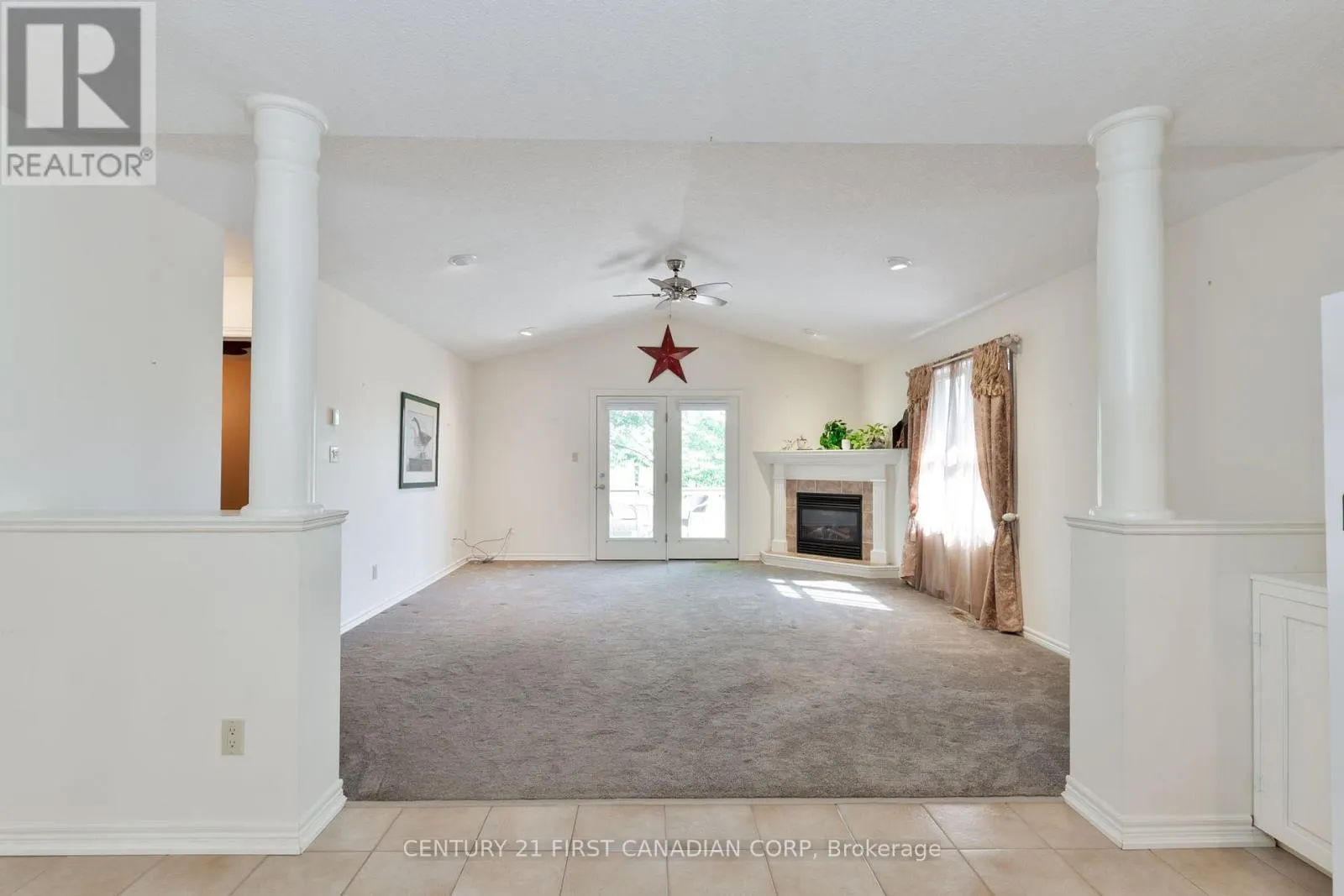 14 - 410 BURWELL ROAD, #14