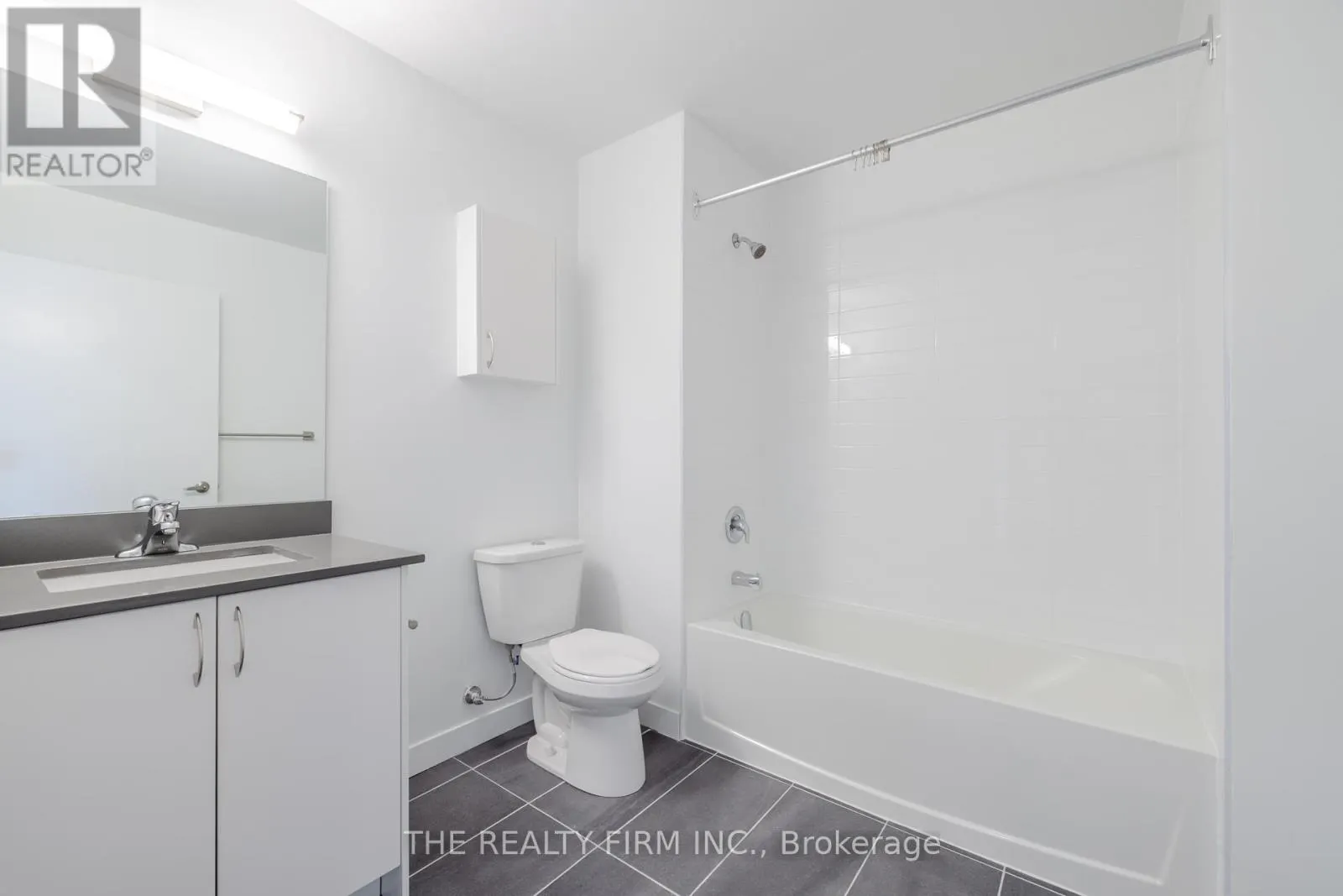 907 - 375 SOUTH STREET, #907