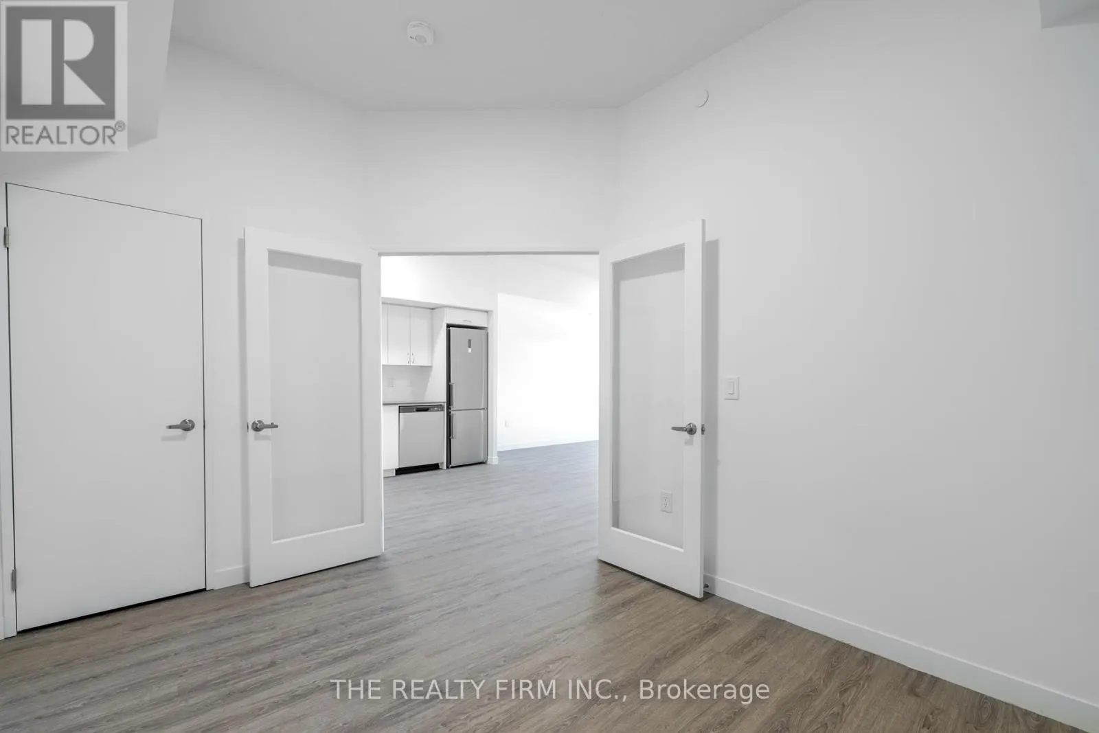 907 - 375 SOUTH STREET, #907