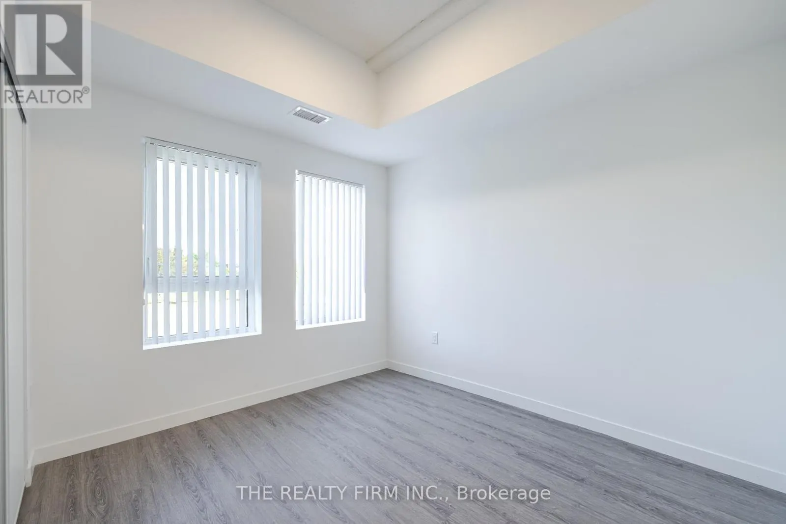 907 - 375 SOUTH STREET, #907