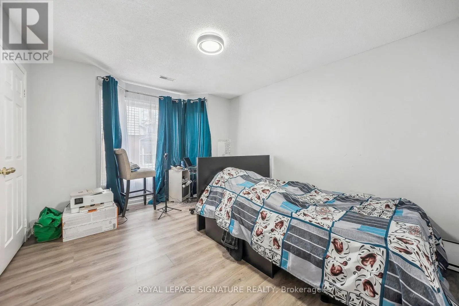 90 TISDALE STREET S