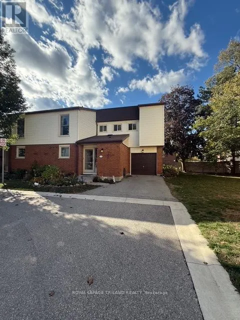 22 - 770 FANSHAWE PARK ROAD E, #22