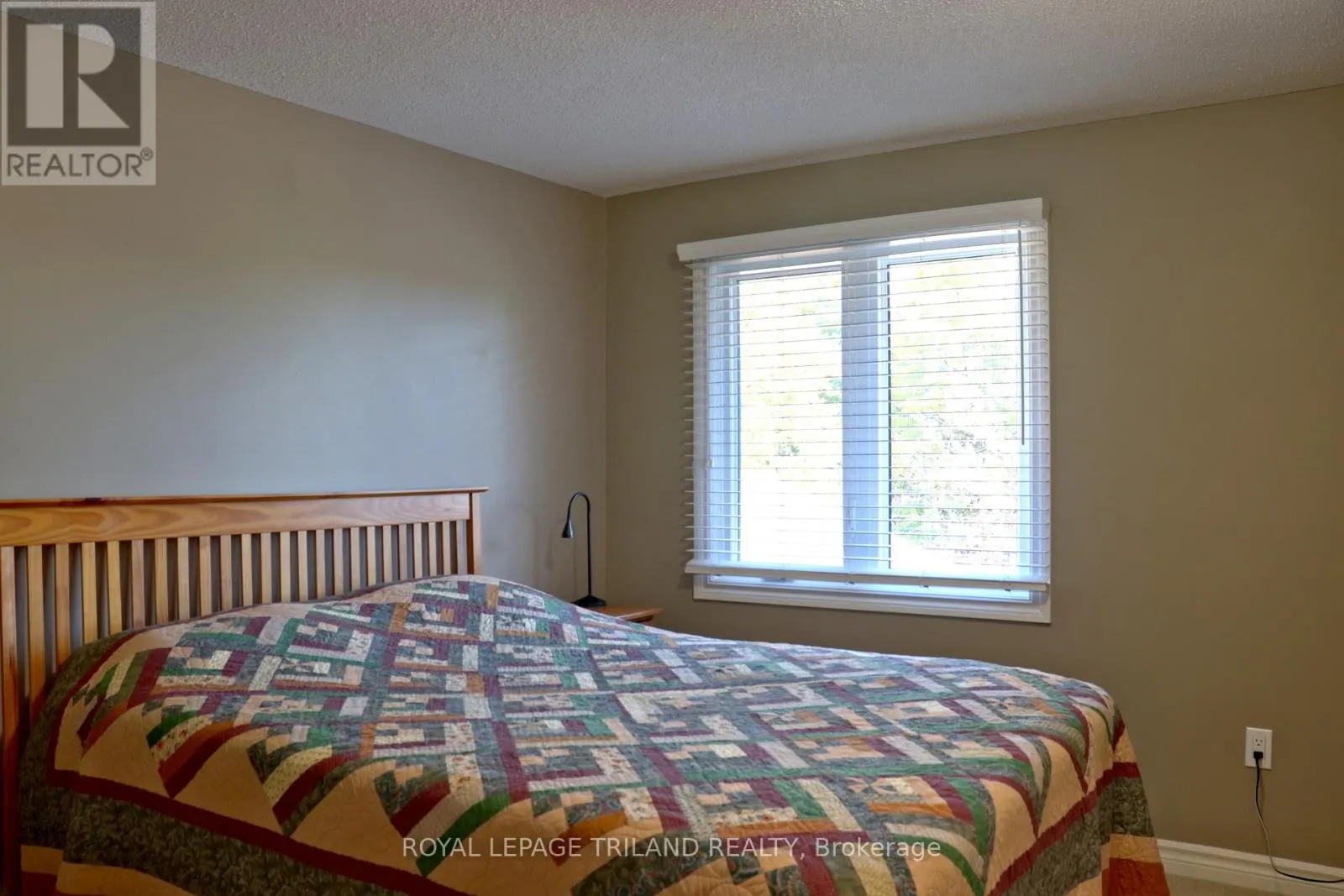 1 - 70 SUNNYSIDE DRIVE, #1