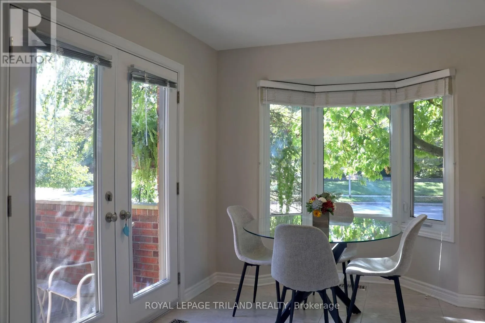 1 - 70 SUNNYSIDE DRIVE, #1