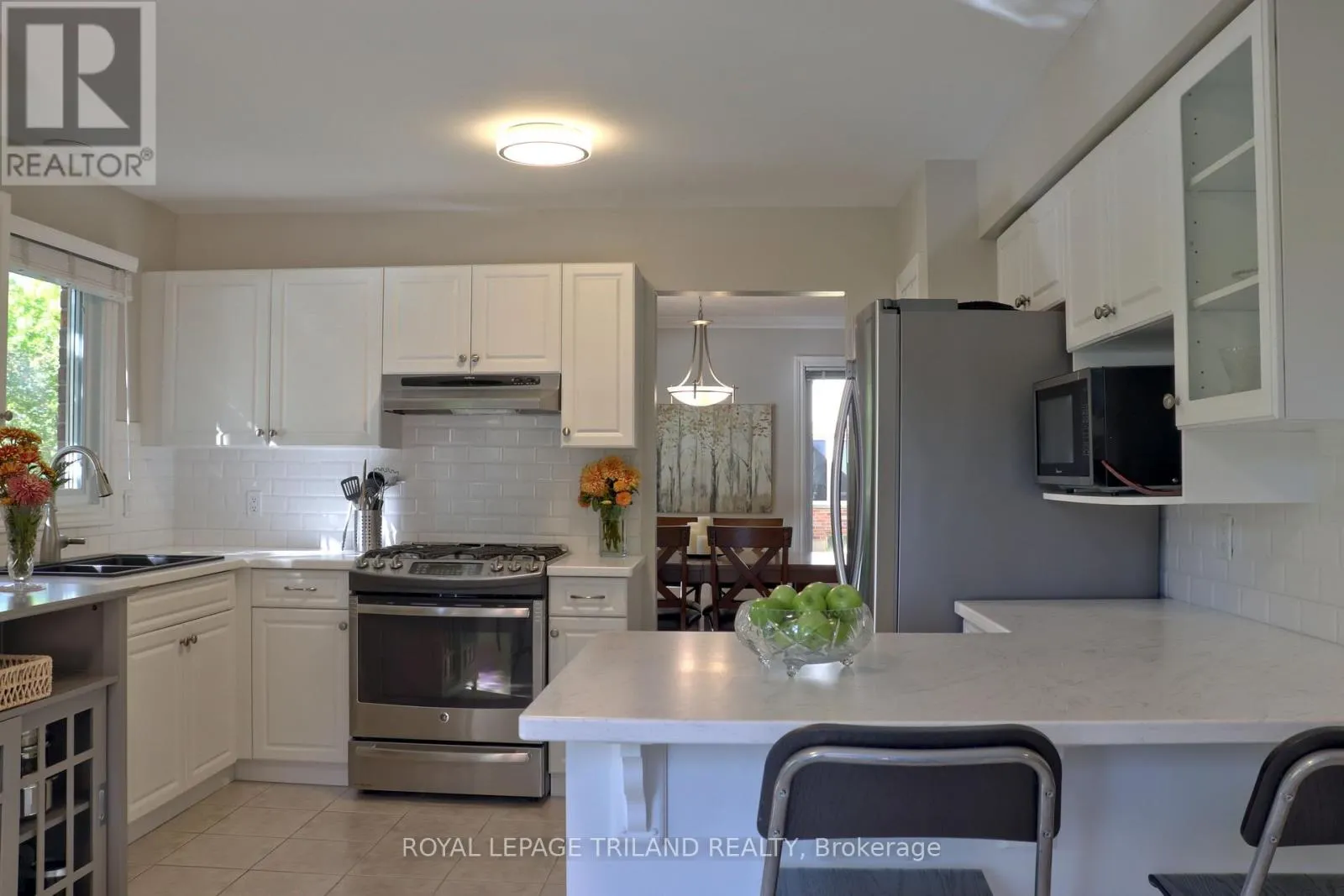1 - 70 SUNNYSIDE DRIVE, #1