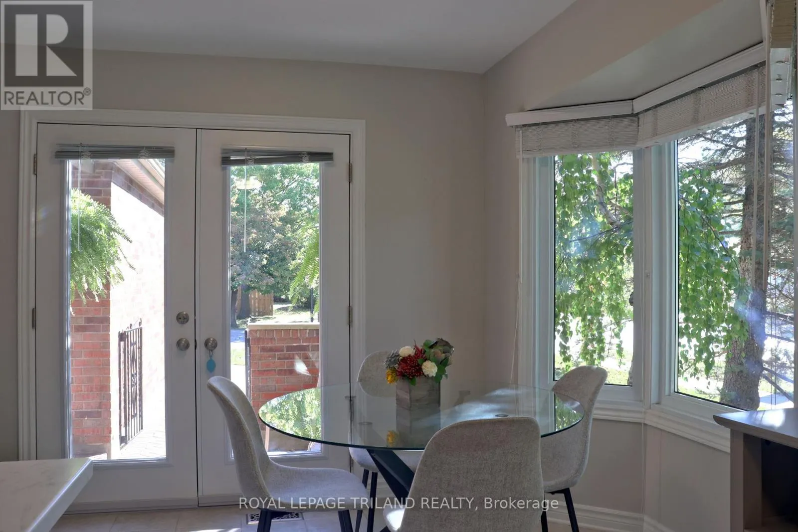 1 - 70 SUNNYSIDE DRIVE, #1