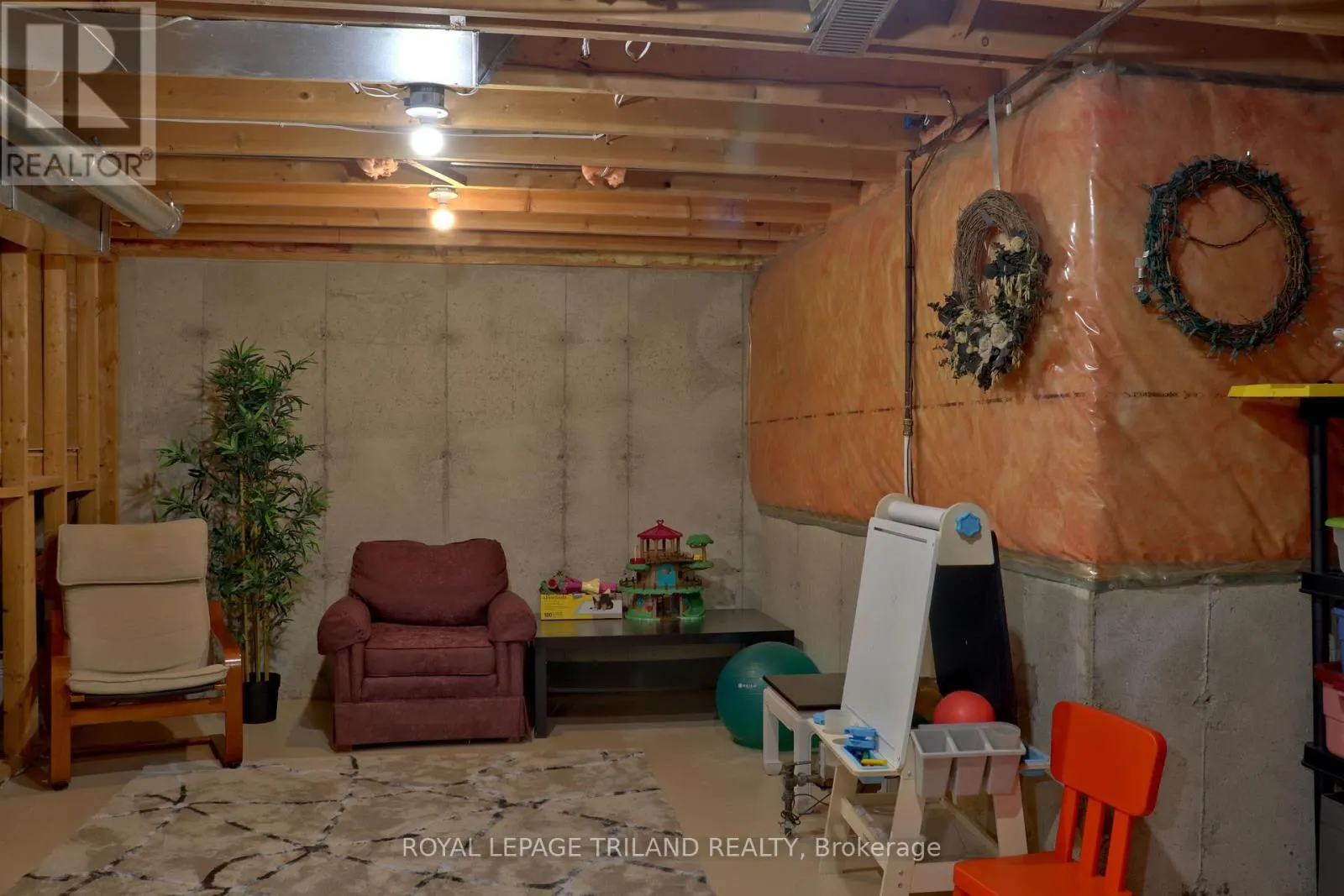 1 - 70 SUNNYSIDE DRIVE, #1