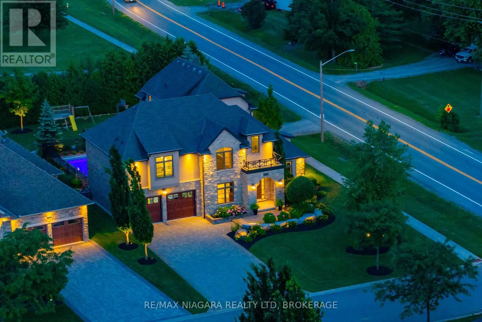 50 SANDALWOOD CRESCENT