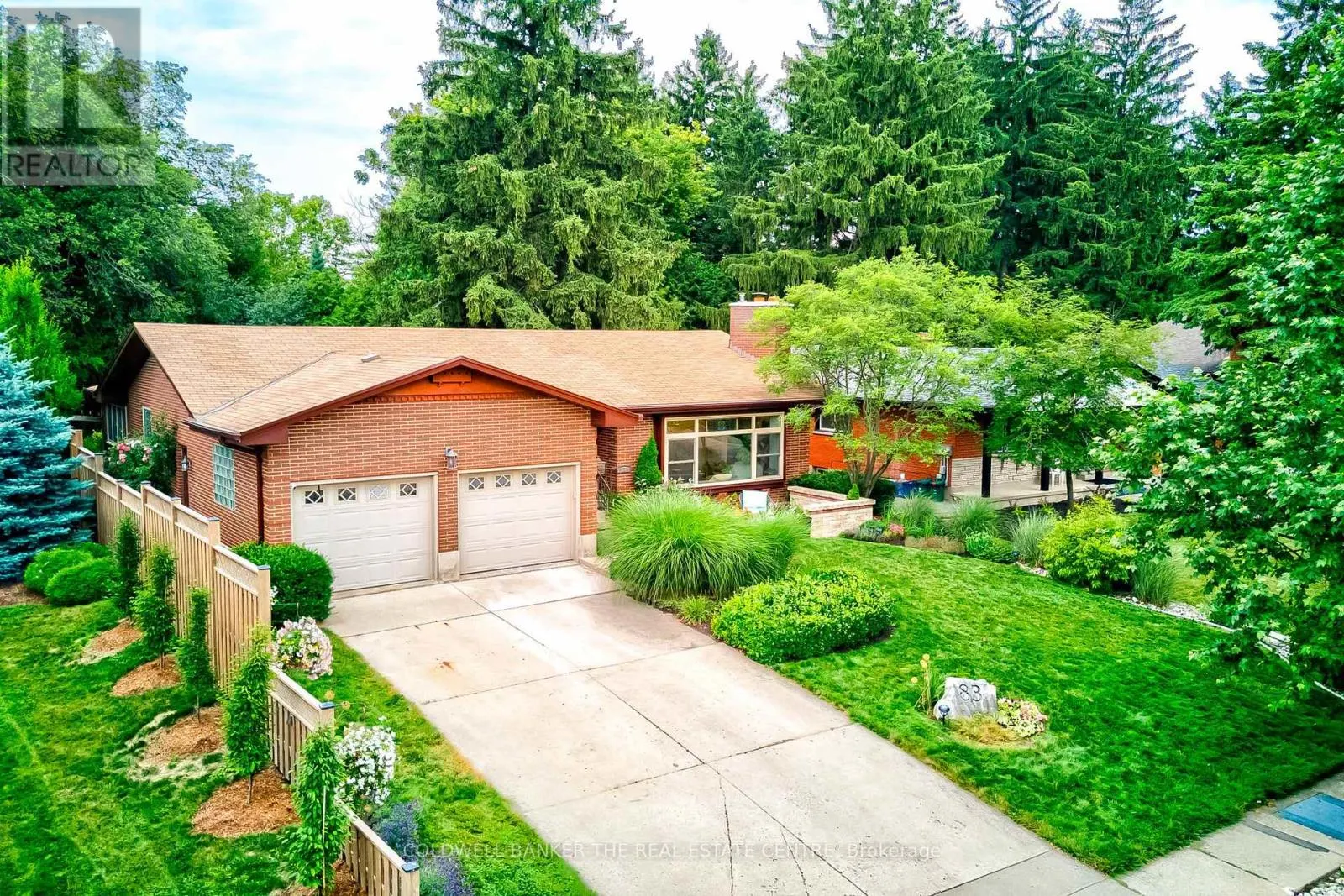 83 INWOOD CRESCENT