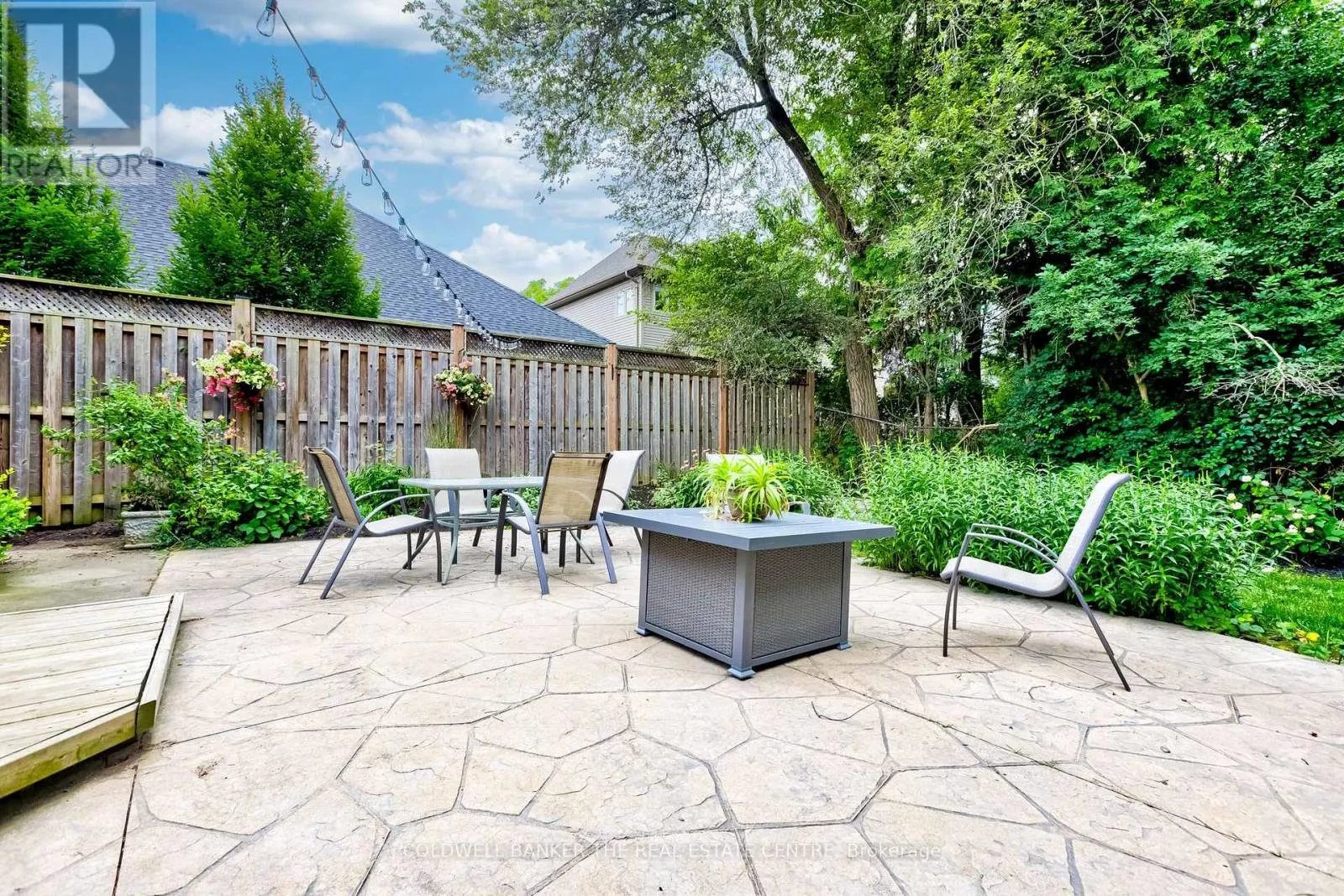 83 INWOOD CRESCENT