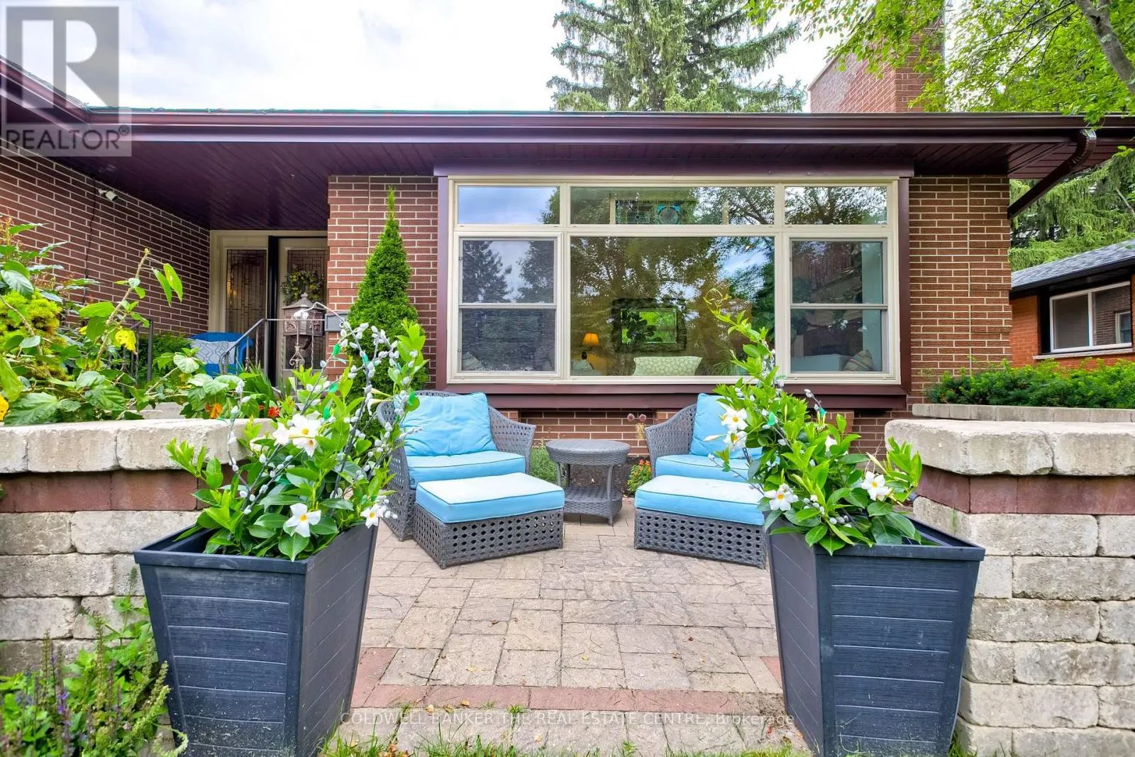 83 INWOOD CRESCENT