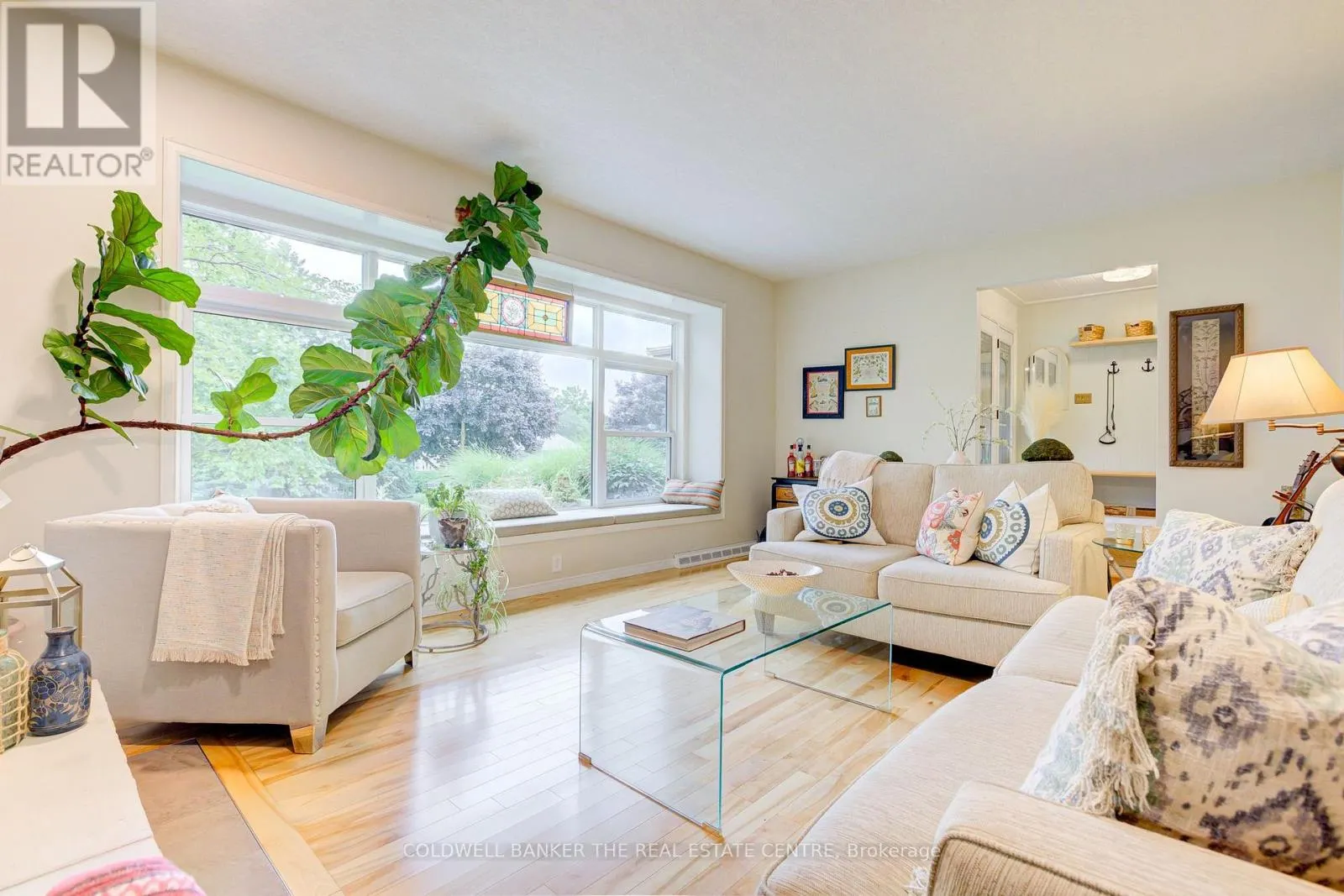 83 INWOOD CRESCENT