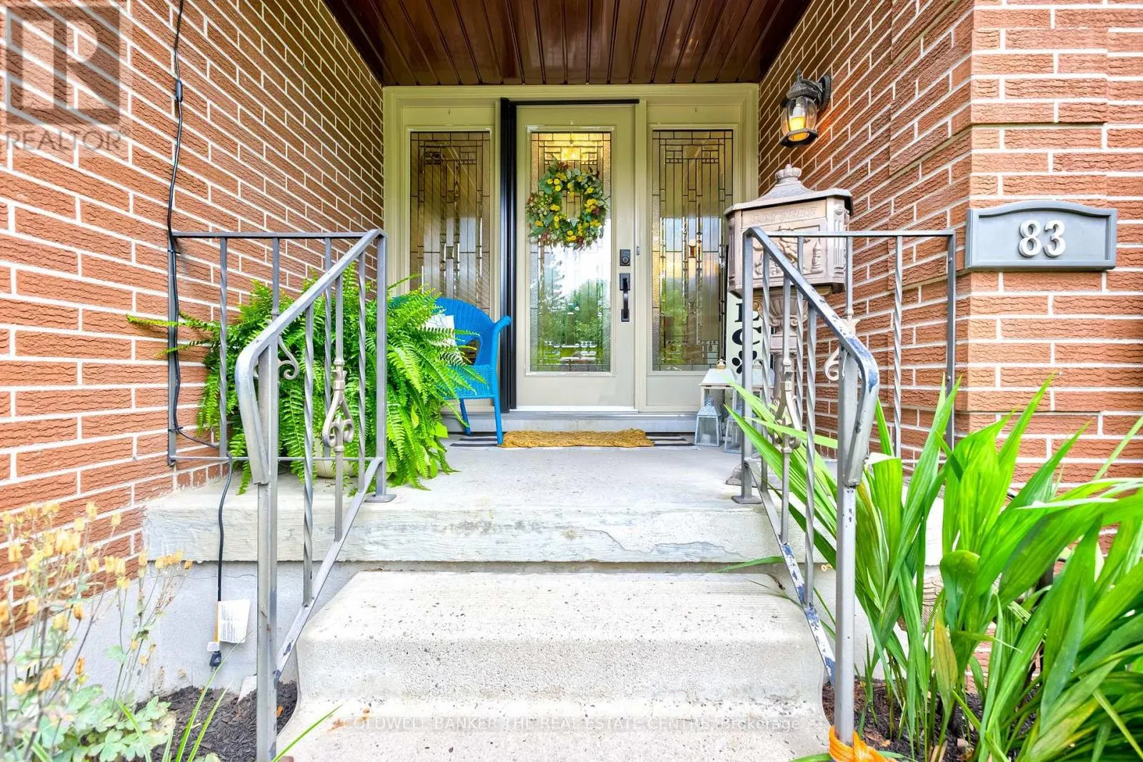 83 INWOOD CRESCENT