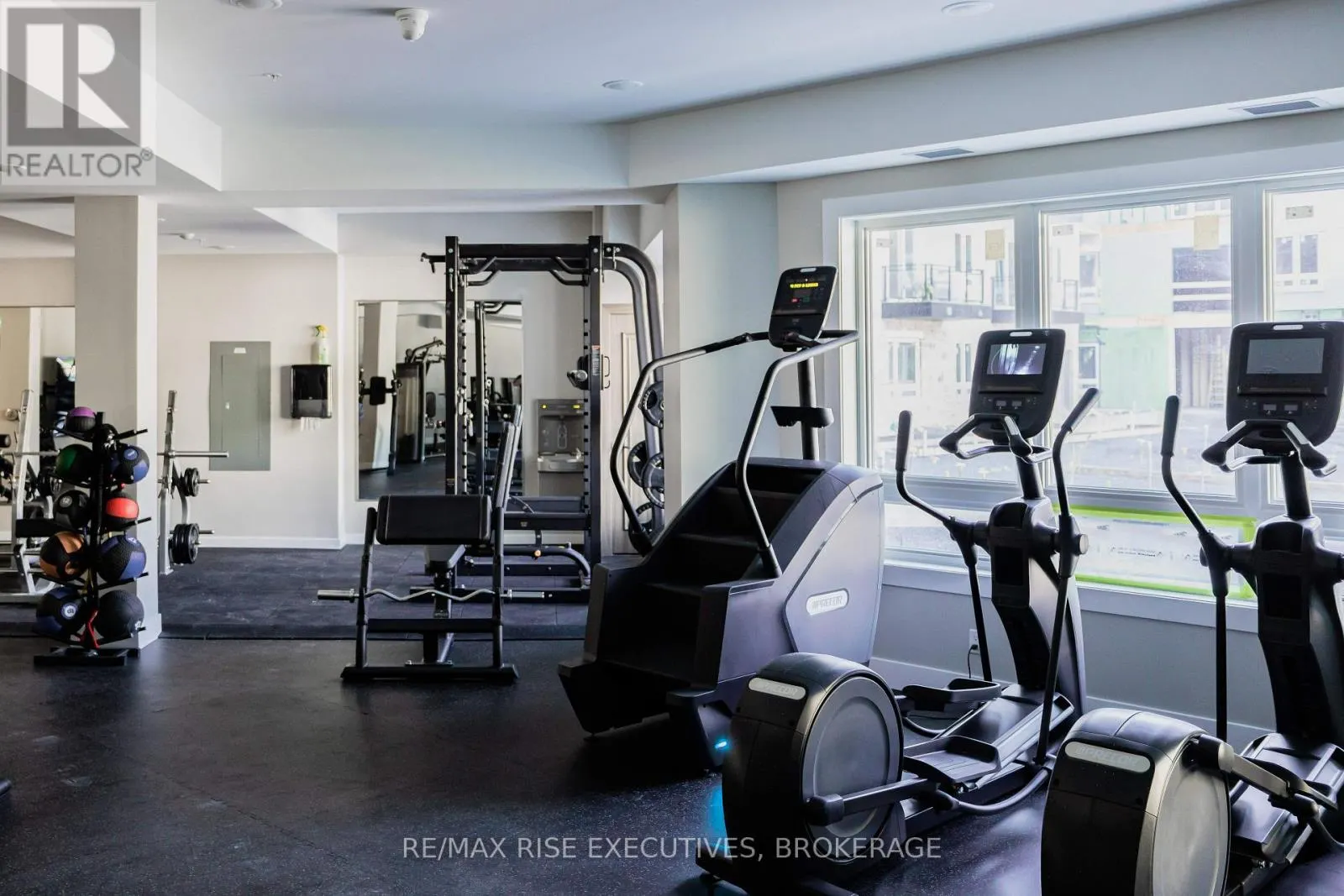 515 - 2274 PRINCESS STREET, #515