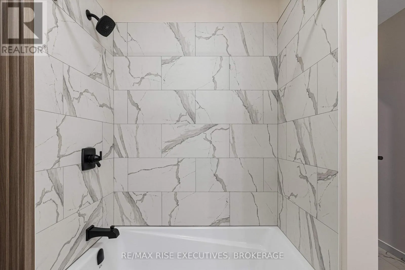 515 - 2274 PRINCESS STREET, #515