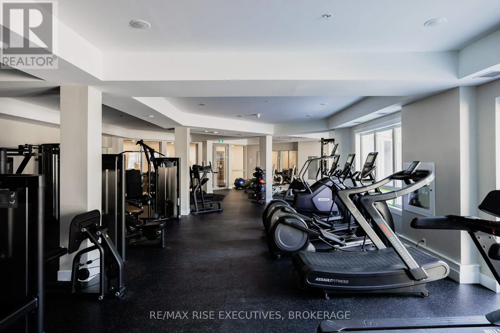 505 - 2274 PRINCESS STREET, #505