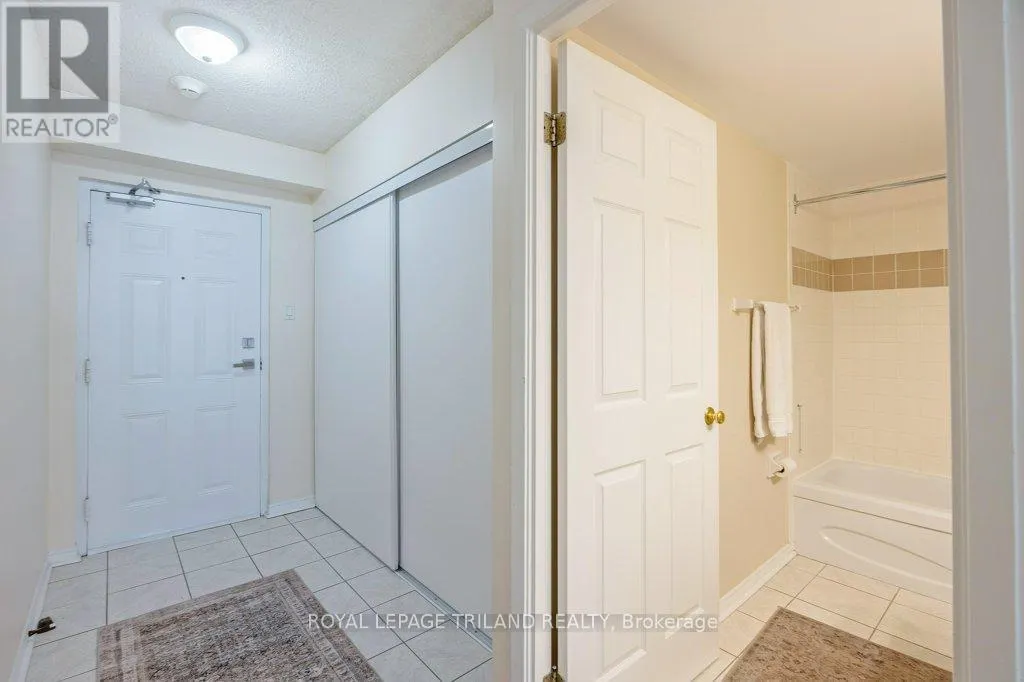 1105 - 155 KENT STREET, #1105