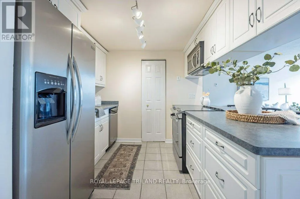 1105 - 155 KENT STREET, #1105