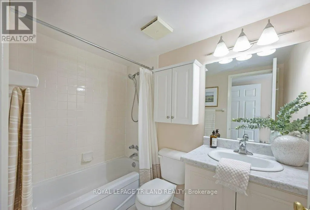 1105 - 155 KENT STREET, #1105