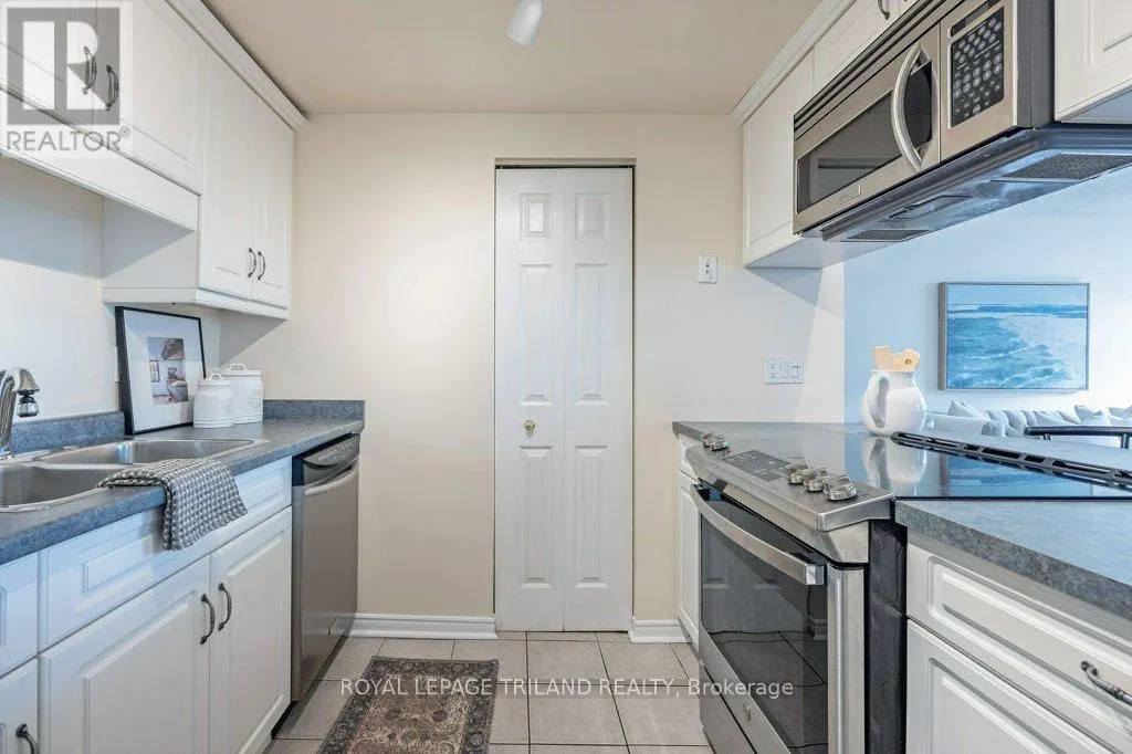 1105 - 155 KENT STREET, #1105