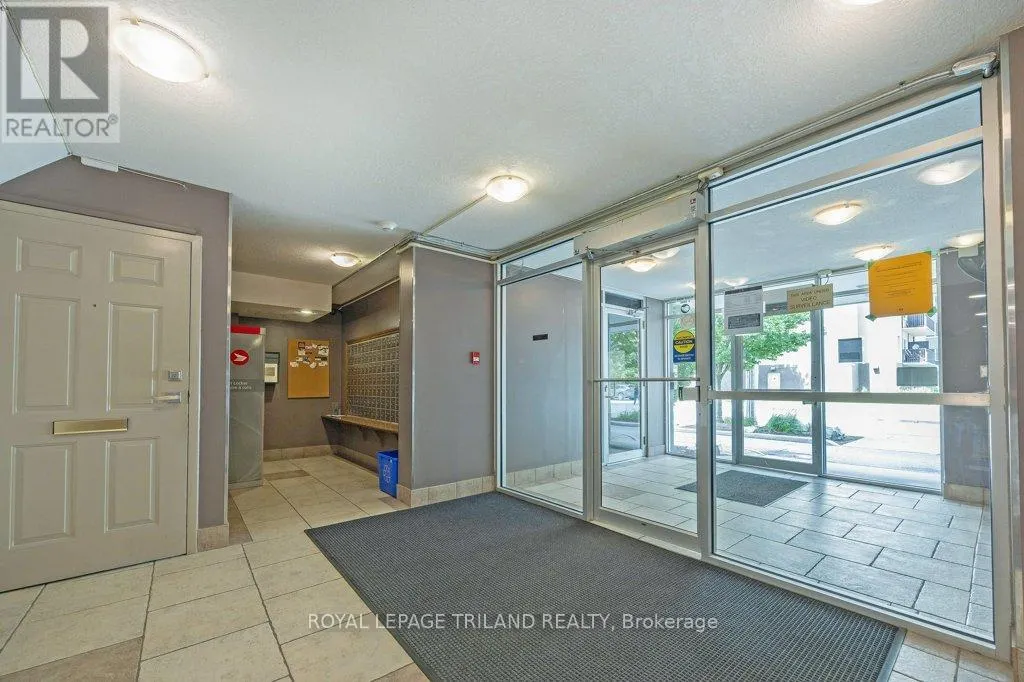 1105 - 155 KENT STREET, #1105