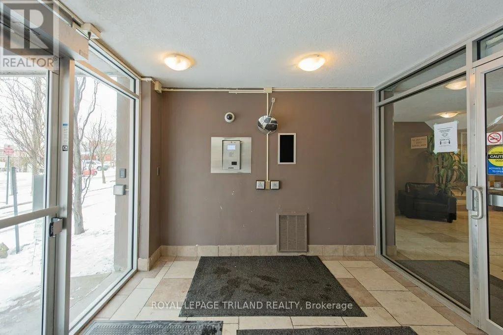 1105 - 155 KENT STREET, #1105