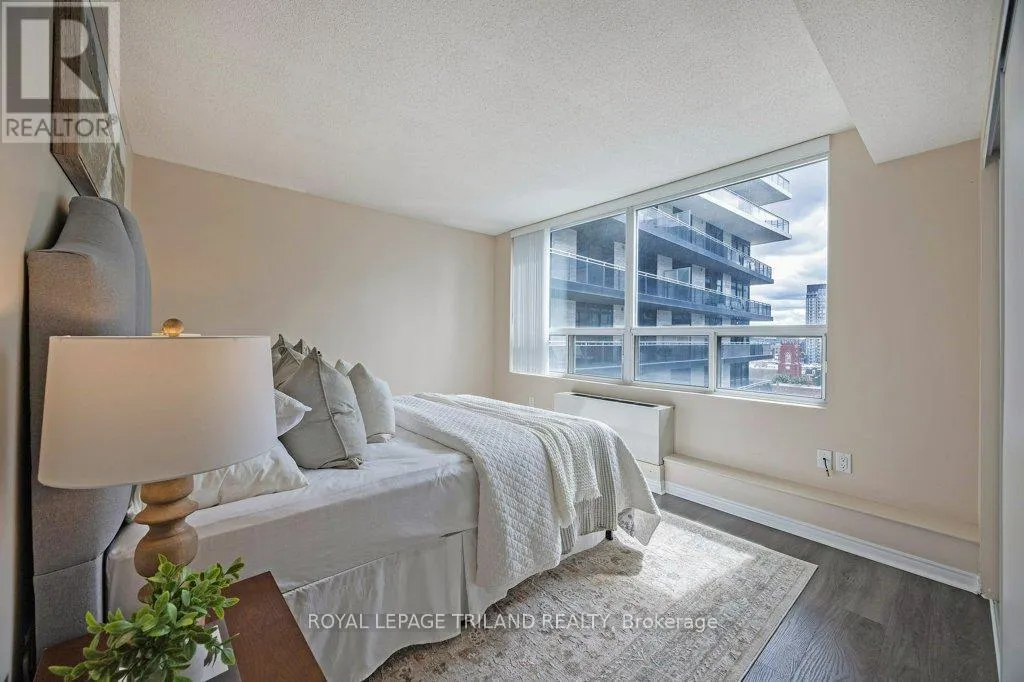 1105 - 155 KENT STREET, #1105
