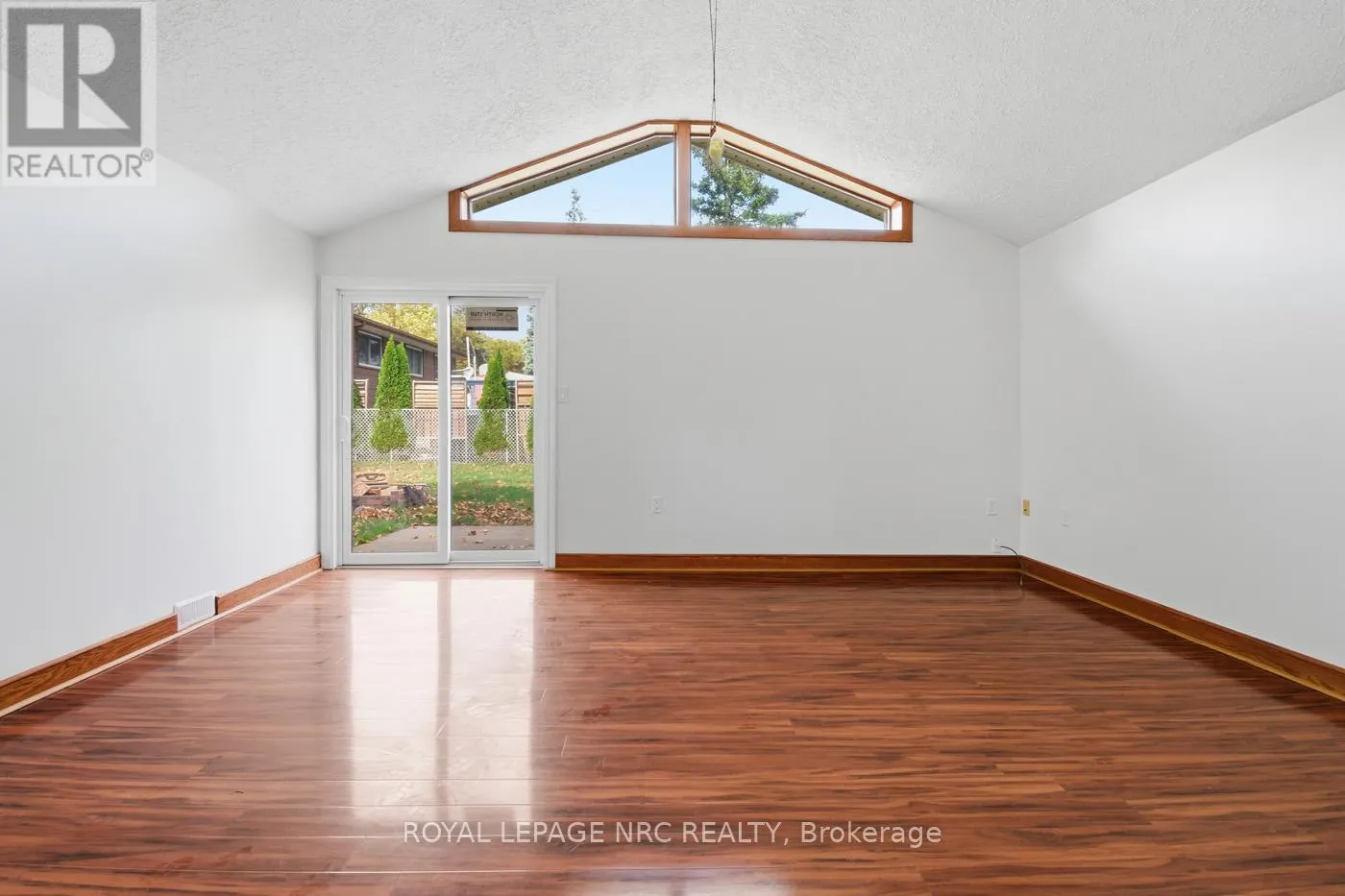 4448 MEADOWVALE DRIVE