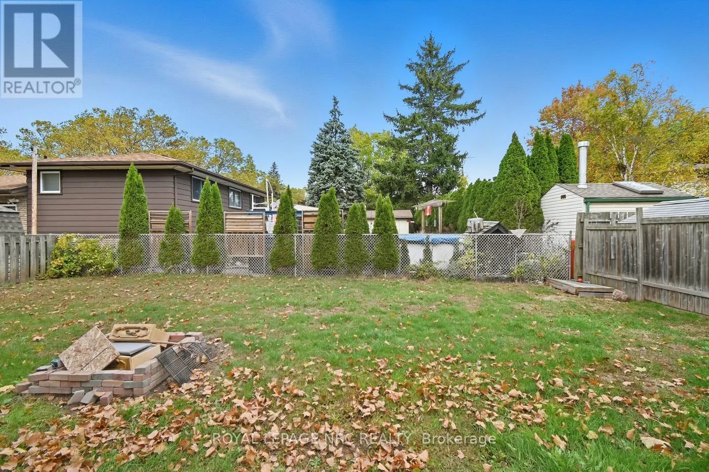 4448 MEADOWVALE DRIVE