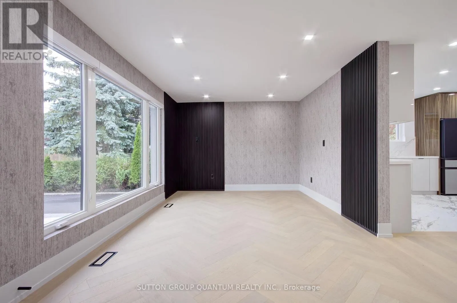 UPPER UNIT - 95 SOUTH BEND ROAD E