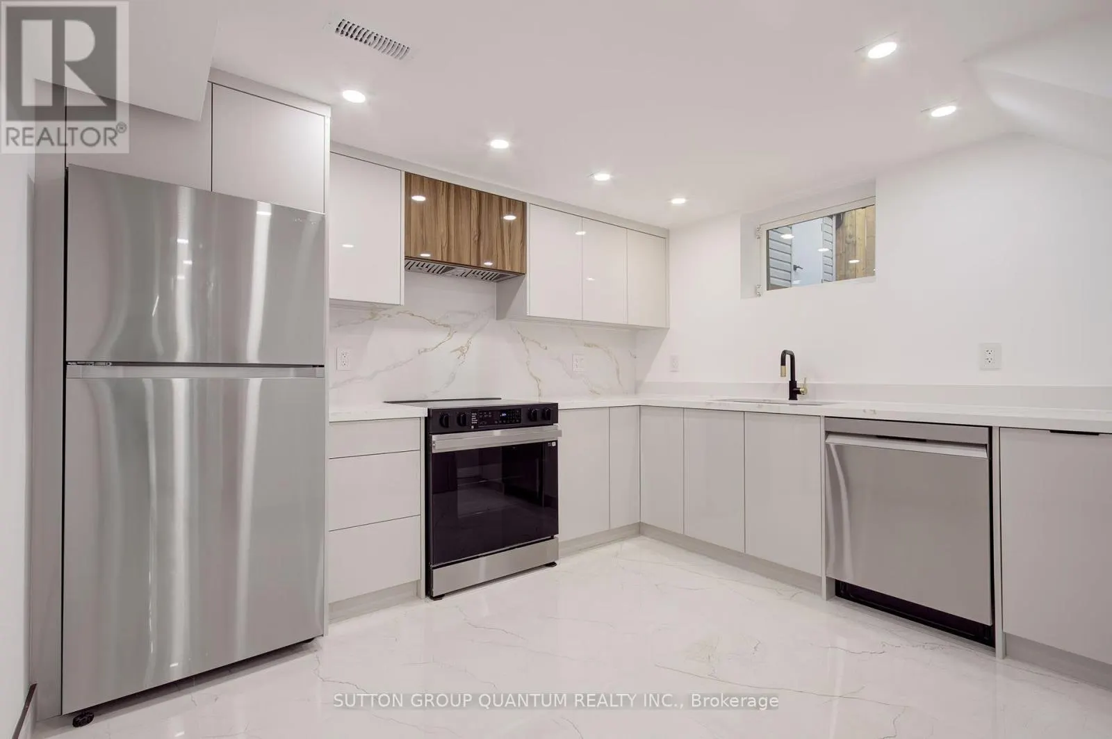 LOWER UNIT - 95 SOUTH BEND ROAD E