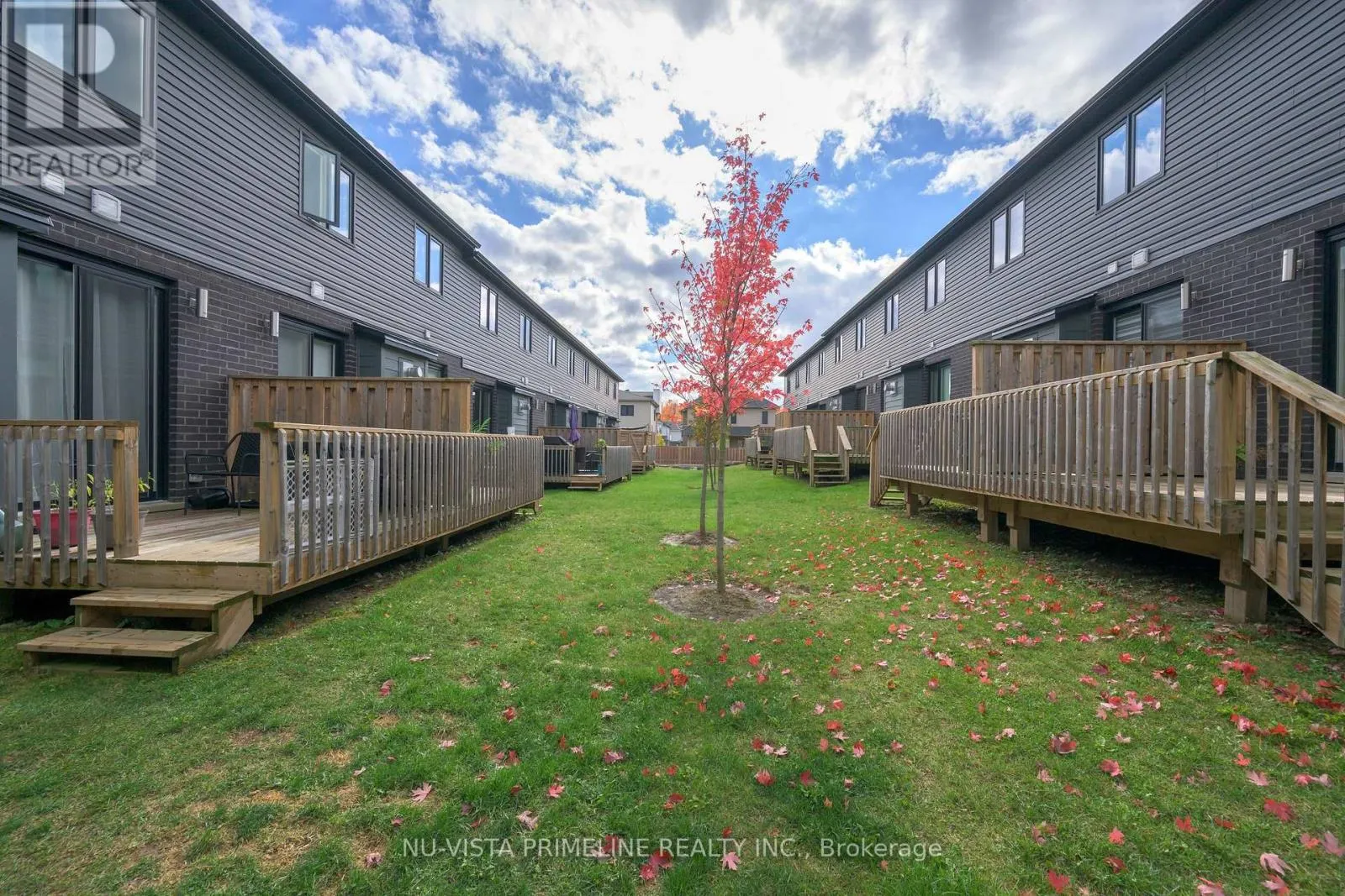 16 - 499 SOPHIA CRESCENT N, #16