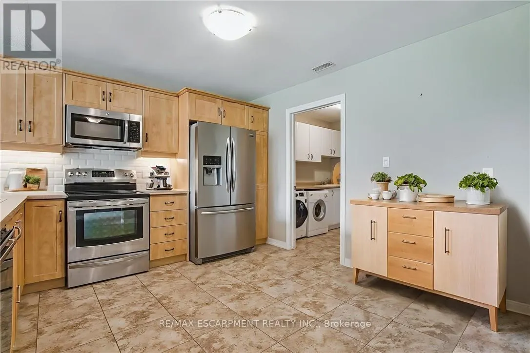 5 ARCHDEACON CLARK TRAIL