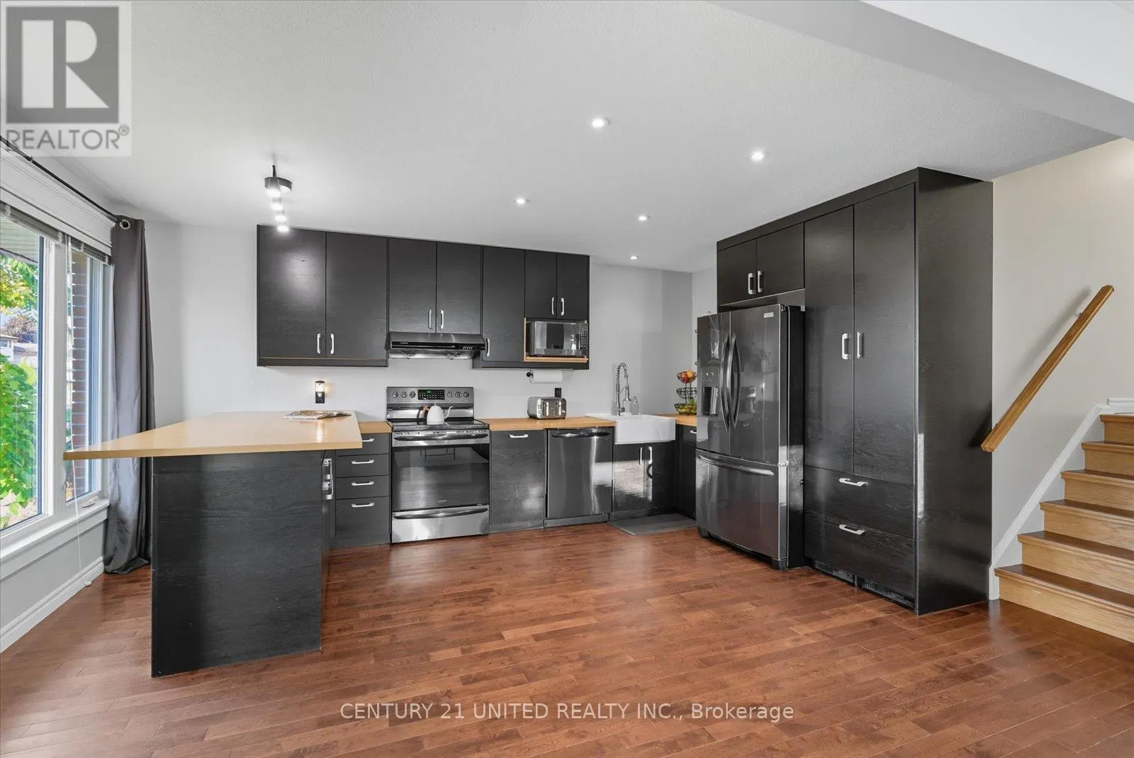 263 RIVERVIEW HEIGHTS