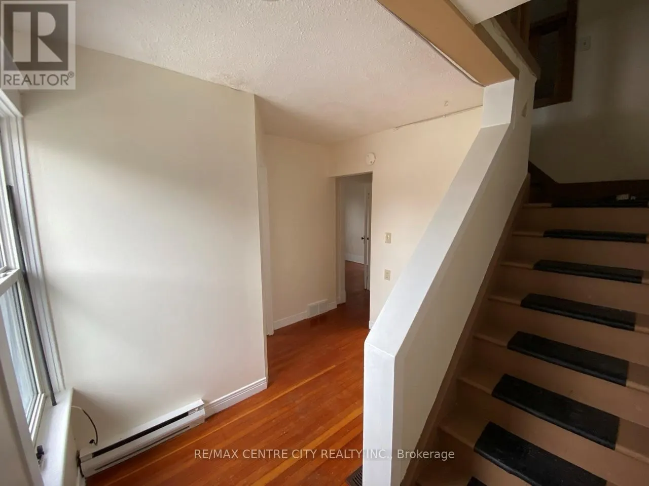 B - 84 WHARNCLIFFE ROAD S, #B