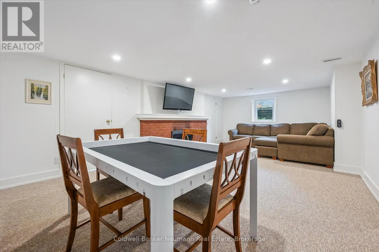 36 HARCOURT DRIVE
