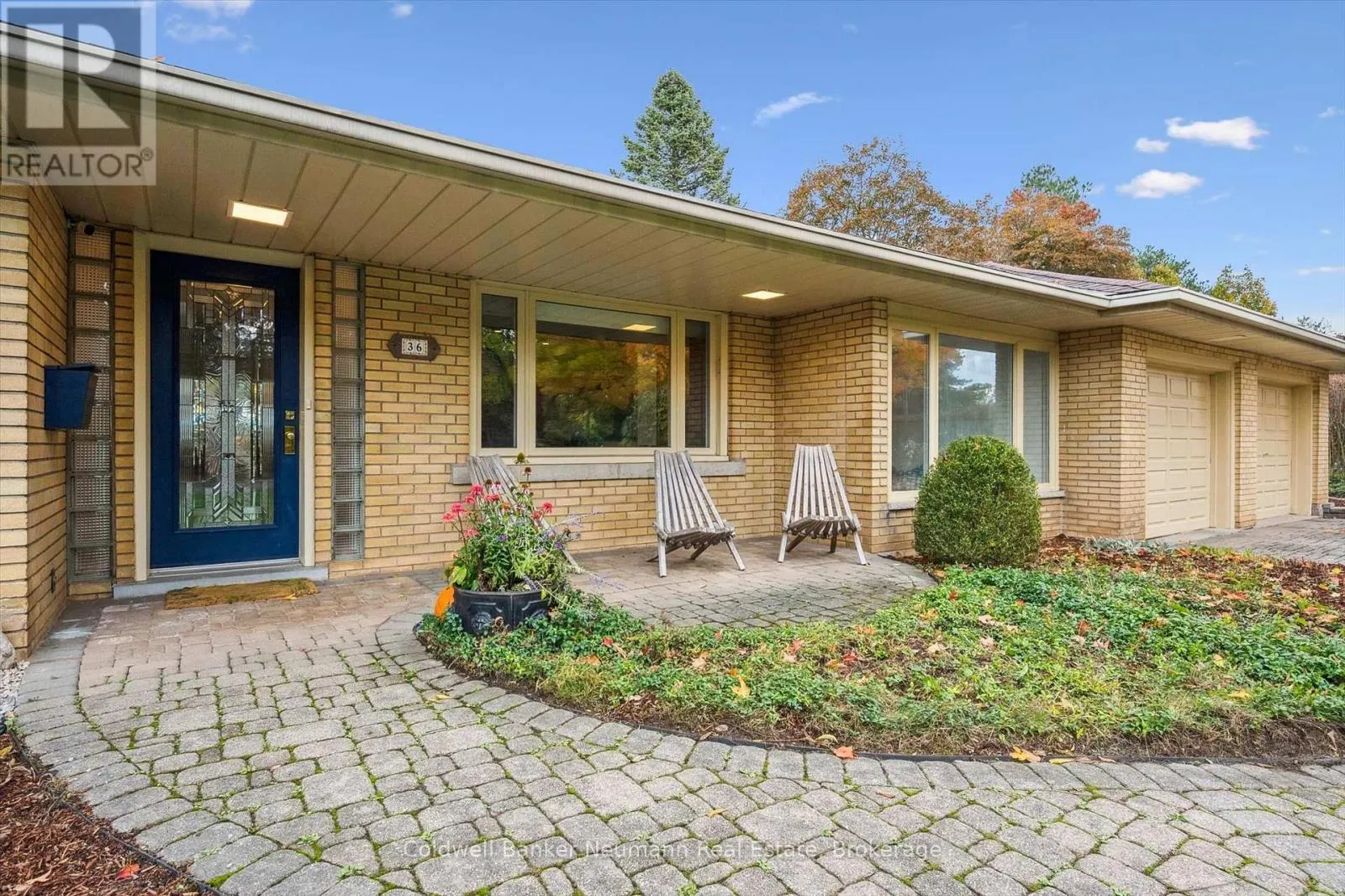 36 HARCOURT DRIVE