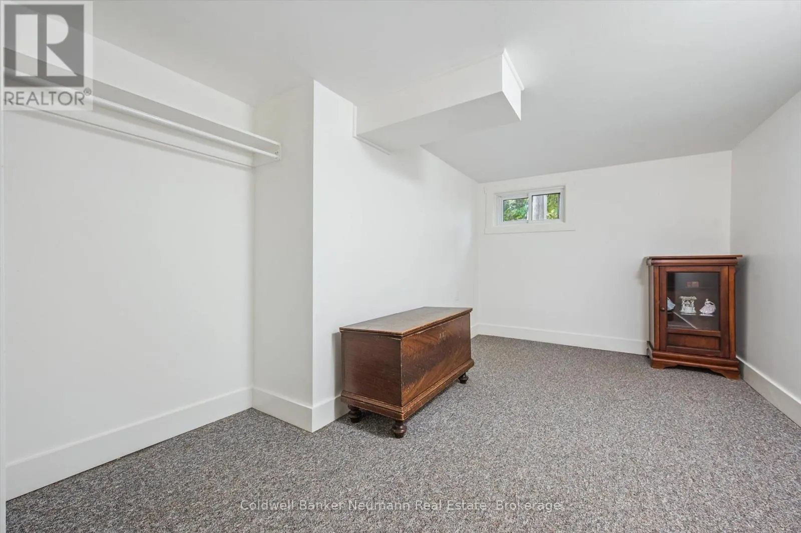 36 HARCOURT DRIVE