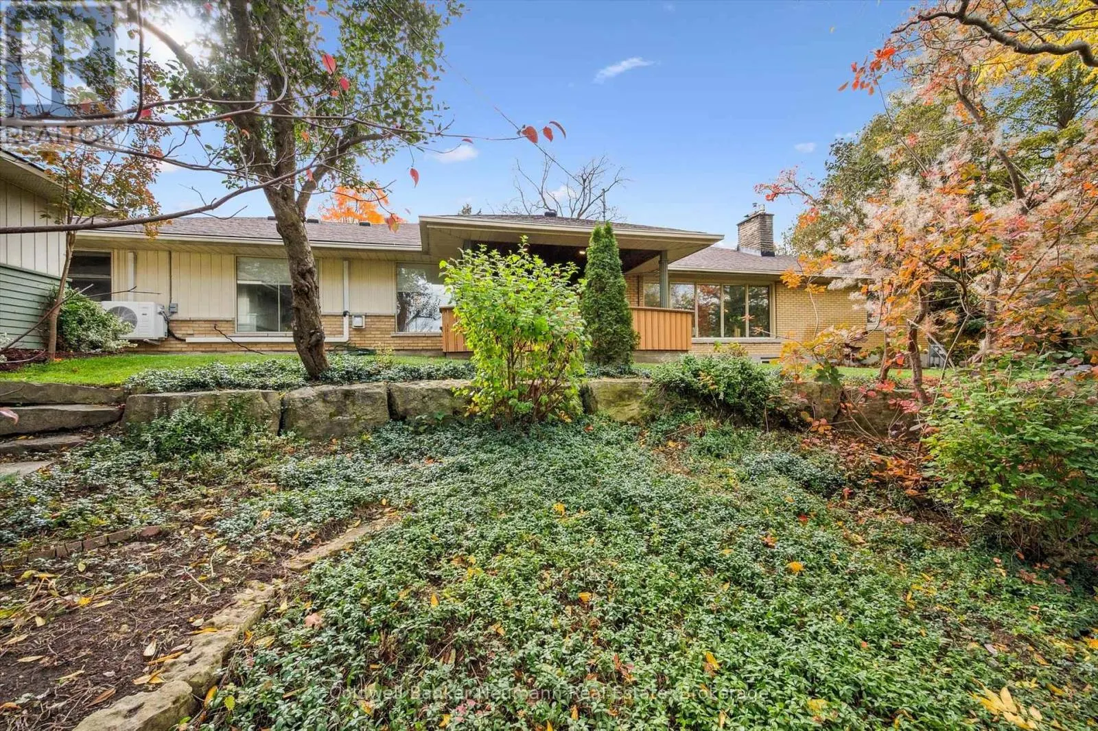 36 HARCOURT DRIVE